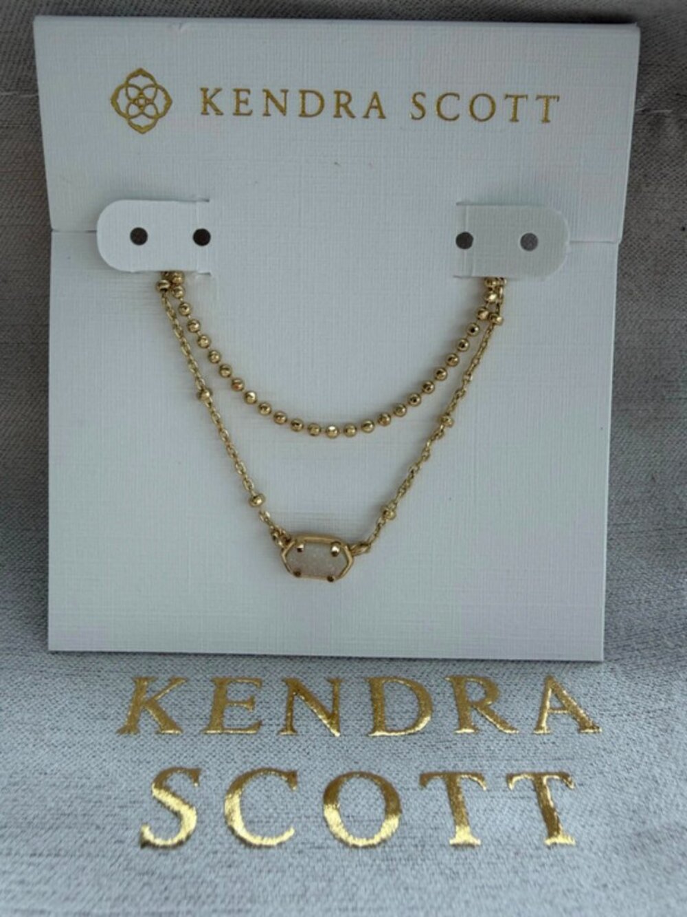 Kendra Scott necklace